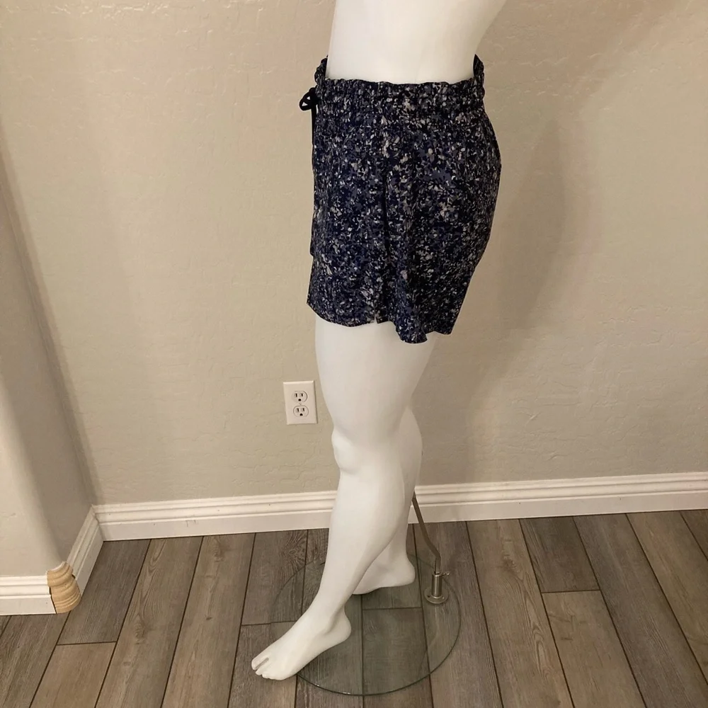 Athleta Abstract Black Confetti Print Athletic Shorts Size 4